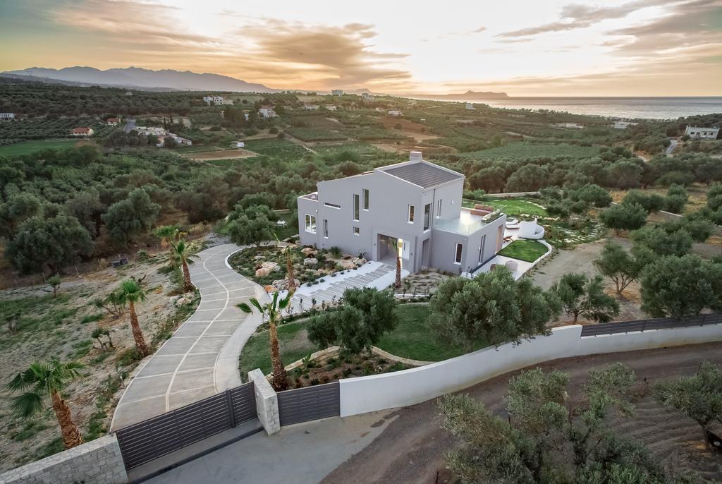 White Grace - A Seductive World Of Luxury Villa Pigí Екстериор снимка